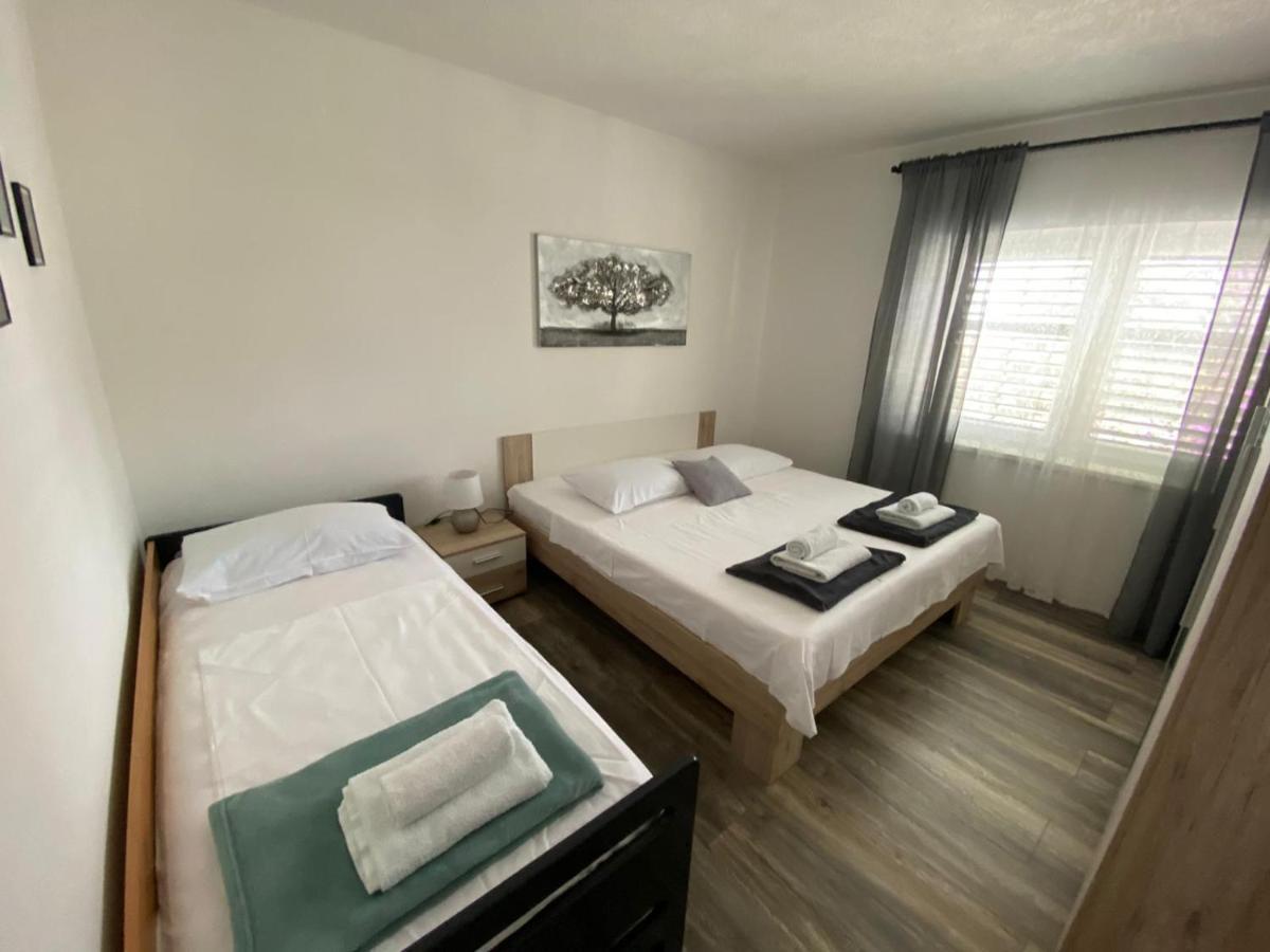 Apartmani Juricev Vodice Szoba fotó