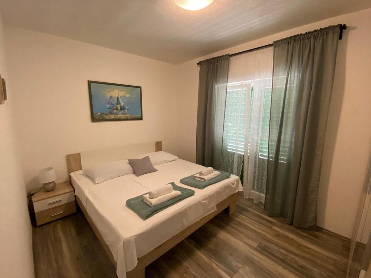 Apartmani Juricev Vodice Szoba fotó